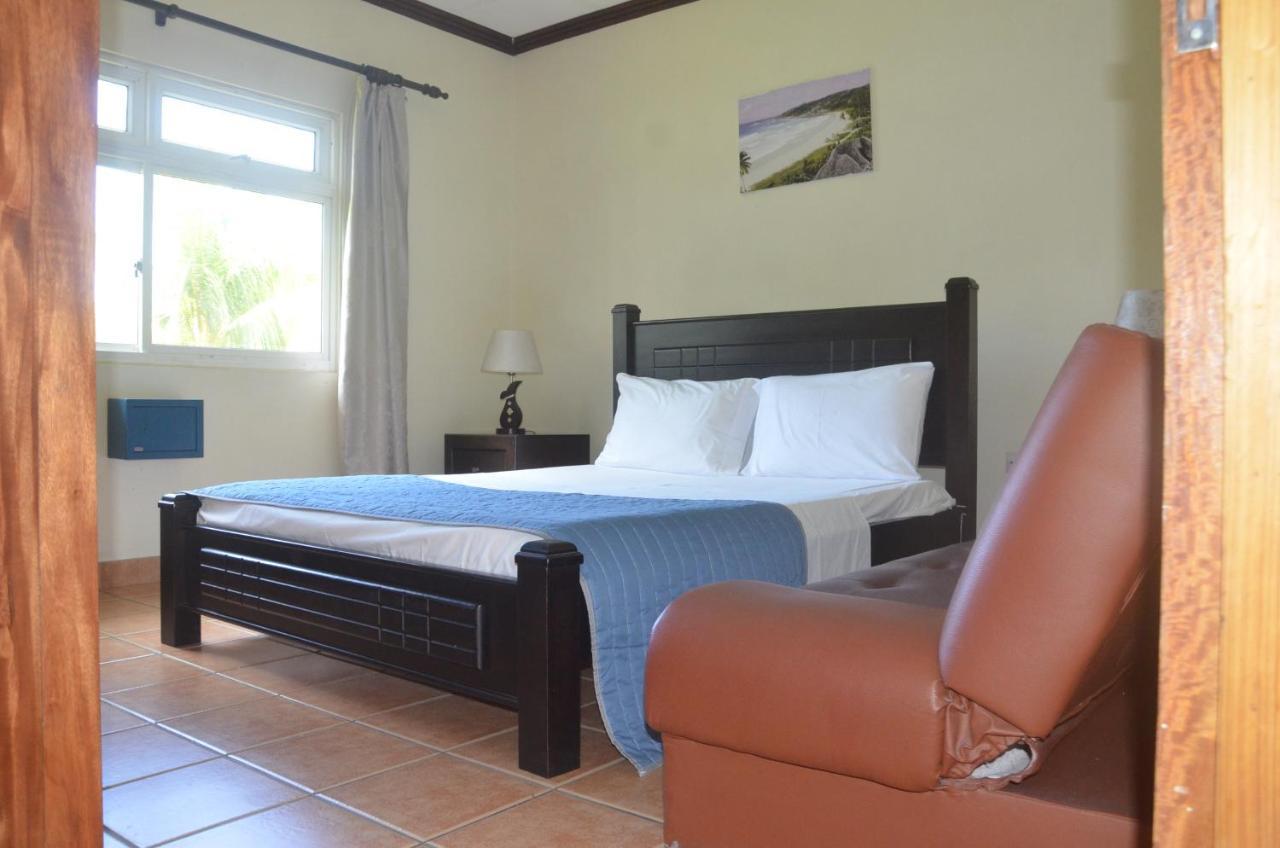 Butterfly Villas Grand Anse  ภายนอก รูปภาพ