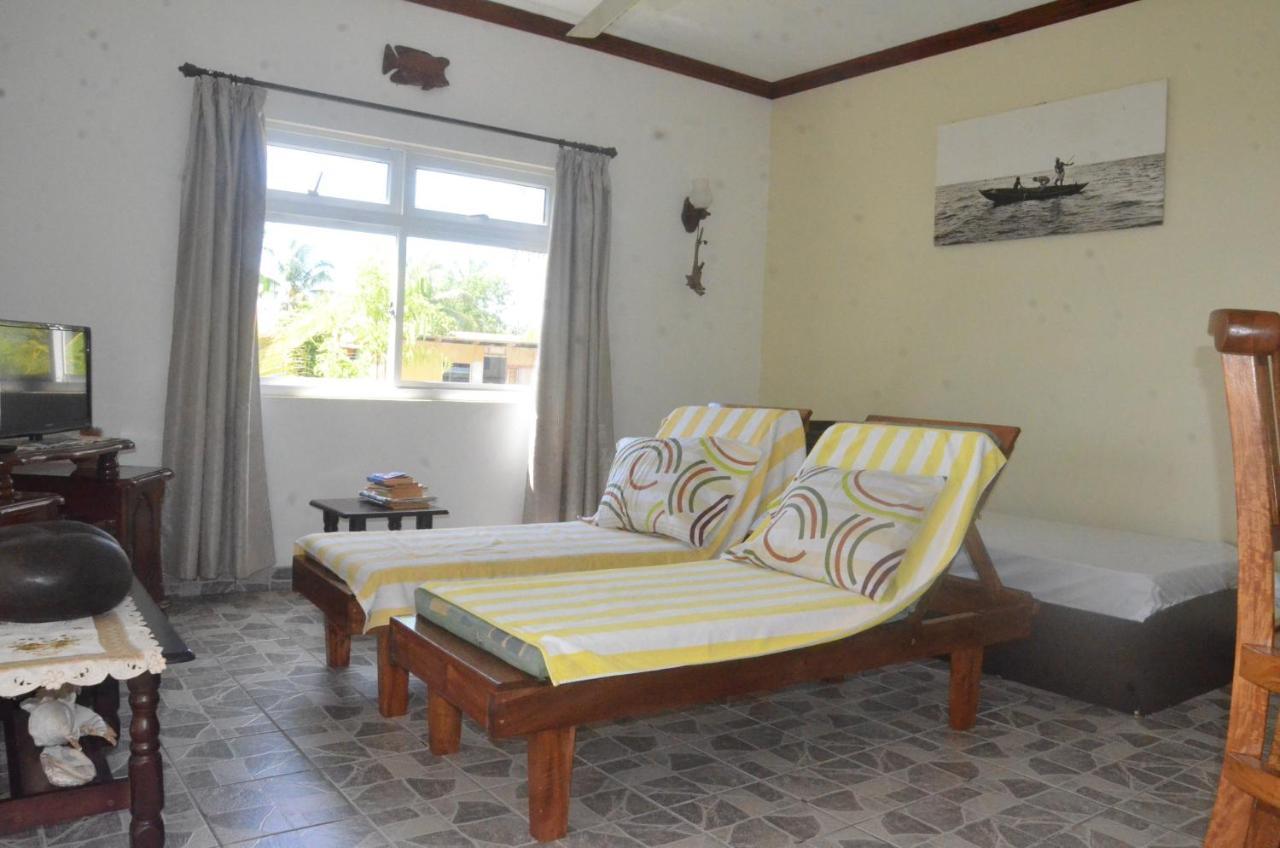 Butterfly Villas Grand Anse  ภายนอก รูปภาพ