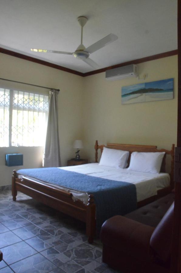 Butterfly Villas Grand Anse  ภายนอก รูปภาพ