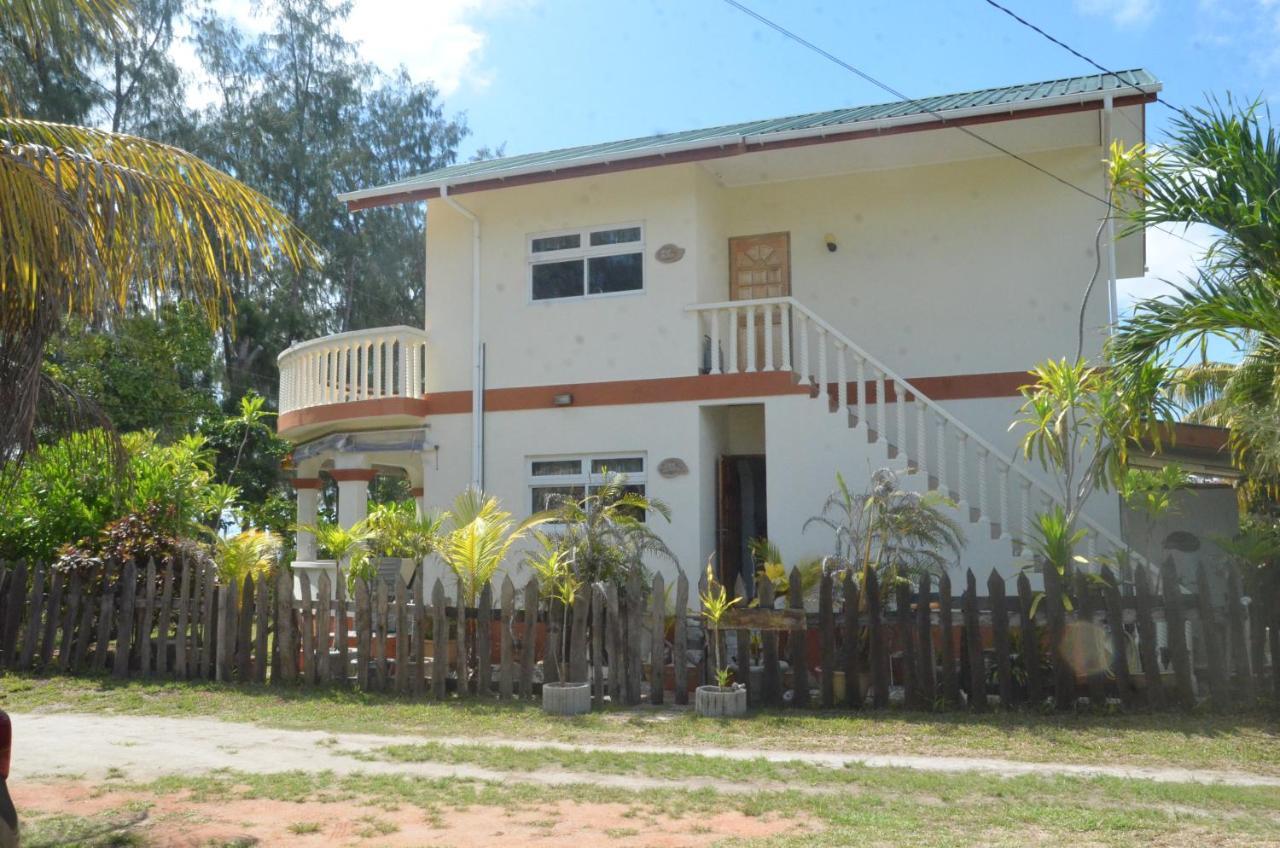 Butterfly Villas Grand Anse  ภายนอก รูปภาพ